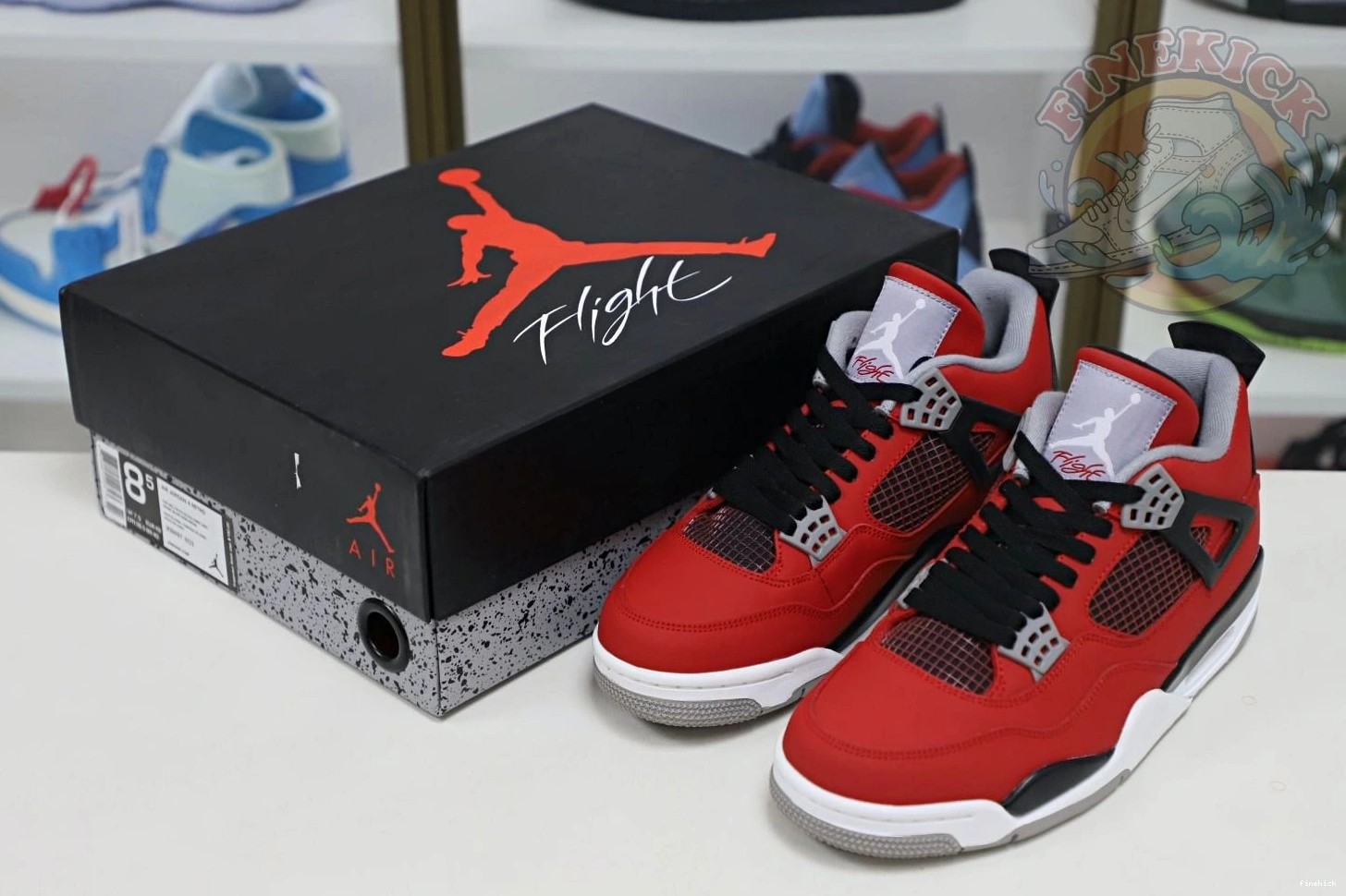 Jordan Air RetroToro Jordan4 Bravo 1202